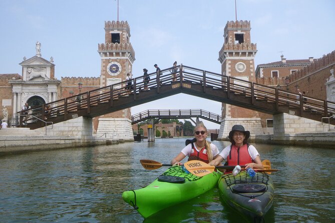 2 Hour Venice Canal Kayak Tour - Premium experience by day - Calle Tornielli Check-In and Getting on the Water