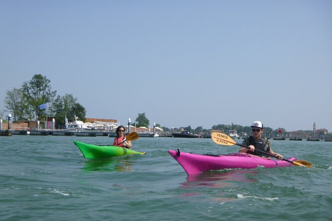 2 Hour Venice Canal Kayak Tour - Premium experience by day - Canal Traffic Is Real: Safety and Skill Expectations