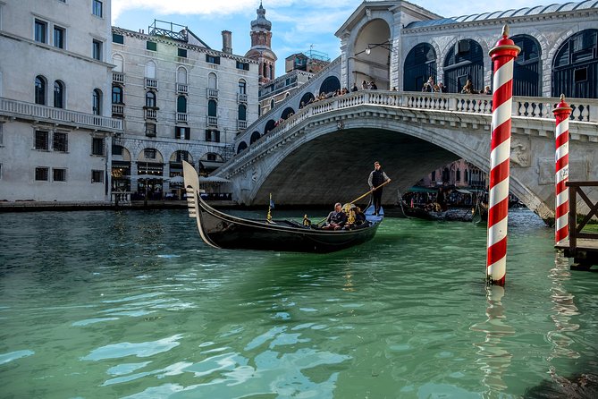 3 Hours Private Original Venice Photo Walk - Three hours of shooting: composition, light, and what to do with your phone
