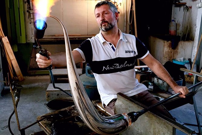 Authentic Murano Glass Tour - Secret exhibition entrance and the private showroom payoff