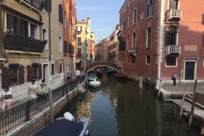 Best of Venice Private Tour: St. Mark's Doge Palace Gondola Ride - Starting at Chiesa di San Giacomo di Rialto: Where the Day Gets Its Rhythm