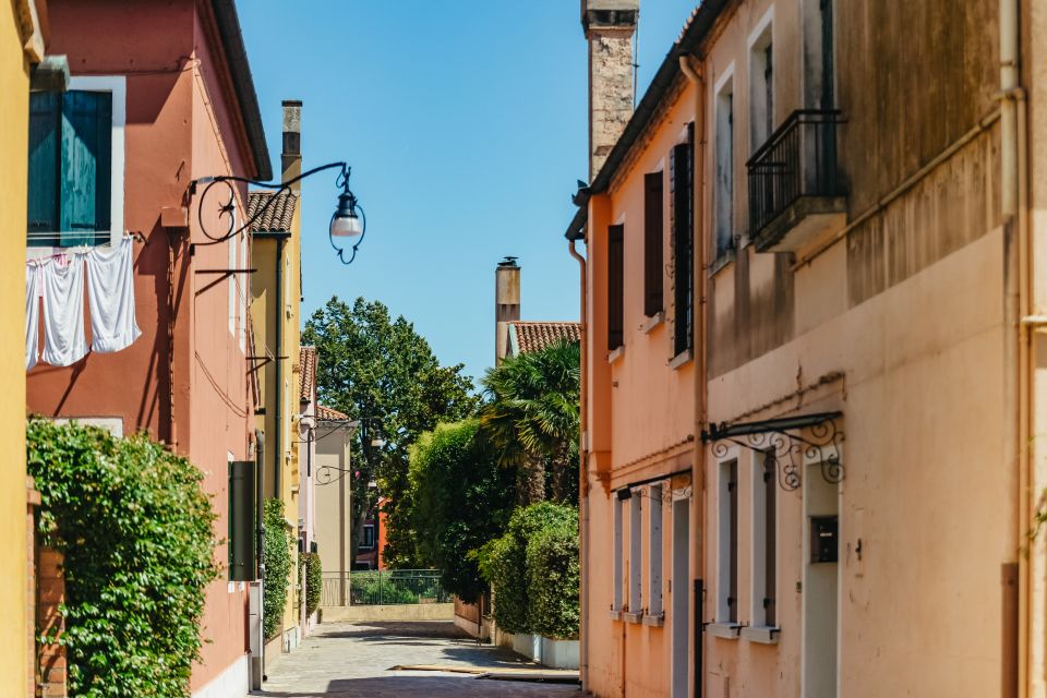 Boat Trip: Glimpse of Murano, Torcello & Burano Islands - How to Stretch Your Time: Packed Lunch, Walking Pace, and Souvenir Timing