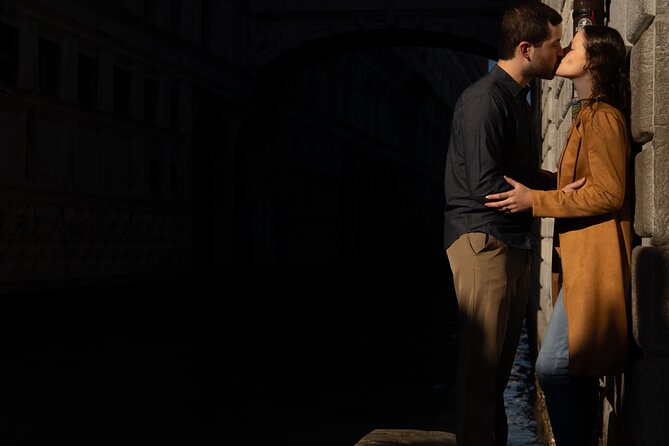 Cinematic Photoshoot in Venice: Capture Venice Hidden Gems - A photographer-led walk that turns stops into a photo story