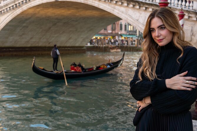 Cinematic Photoshoot in Venice: Capture Venice Hidden Gems - Piazza San Marco: cinematic faces in golden light