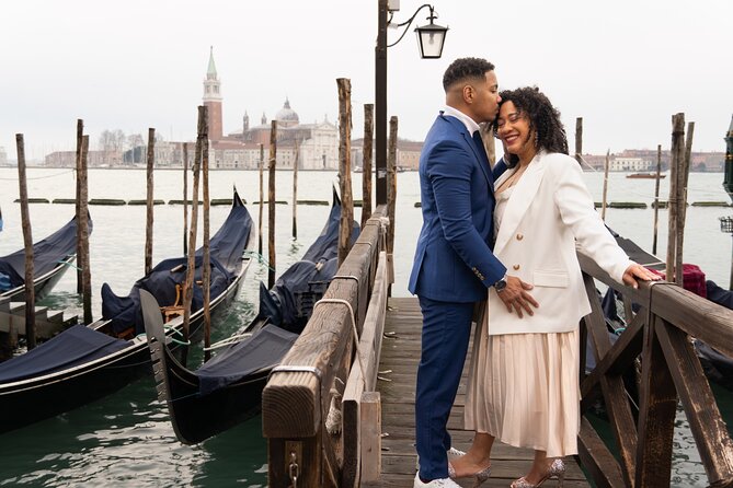 Cinematic Photoshoot in Venice: Capture Venice Hidden Gems - Palazzo Ducale and Ponte dei Sospiri: refined drama with water reflections