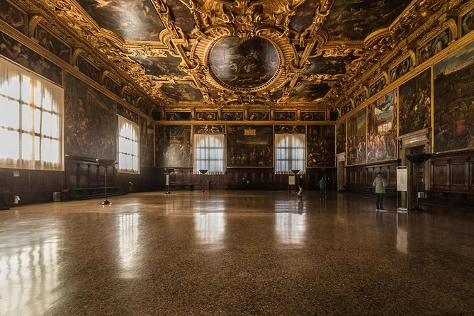 Doge's Palace: Priority Ticket, GuideBook & Optional Bell Tower - Bell Tower upgrade: fast access to Campanile views
