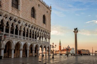 Doge's Palace & Saint Mark's After Hours Small Group Max 6 People - Palazzo Ducale: Fortress Roots and a Color-Changing Facade