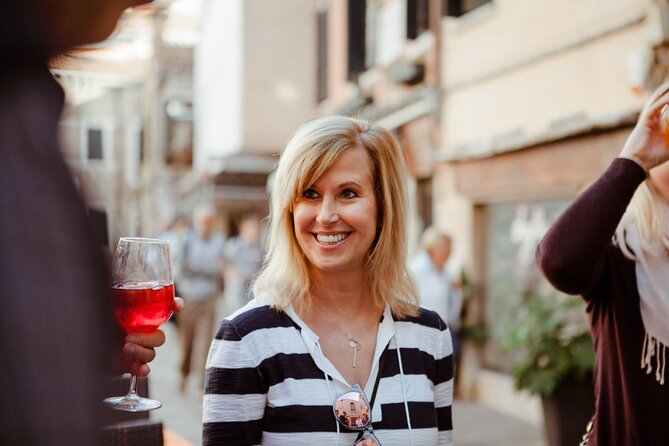 Eat like a Local: Venice Cicchetti and Wine Tasting Evening Tour - Tour vibe: small group, pacing, and why the stories matter