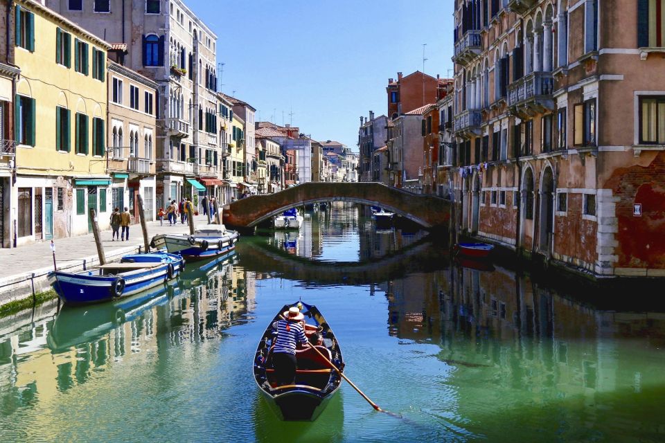 Evening Walking Tour with optional motorboat Ride - Who should book this tour (and who might skip it)