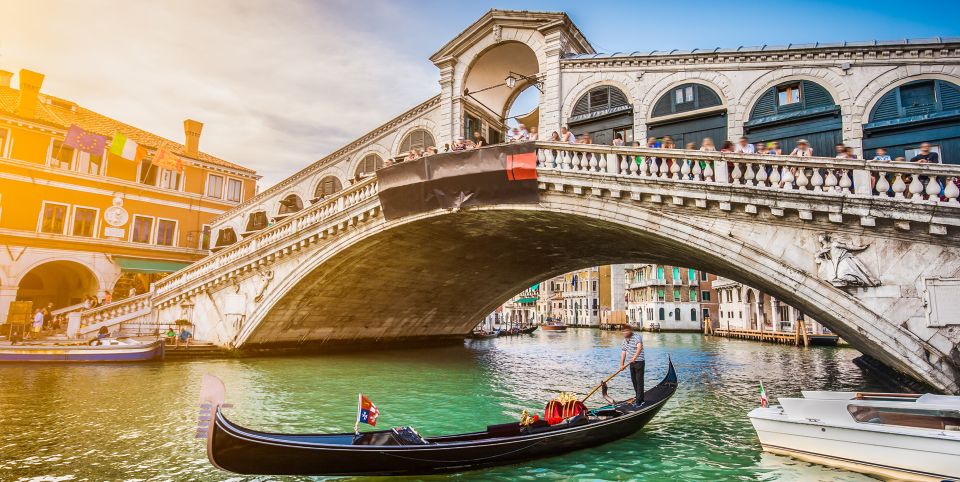 From Lake Garda: Full-Day Guided Group Tour of Venice - Why the Lake Garda–to–Venice plan works so well
