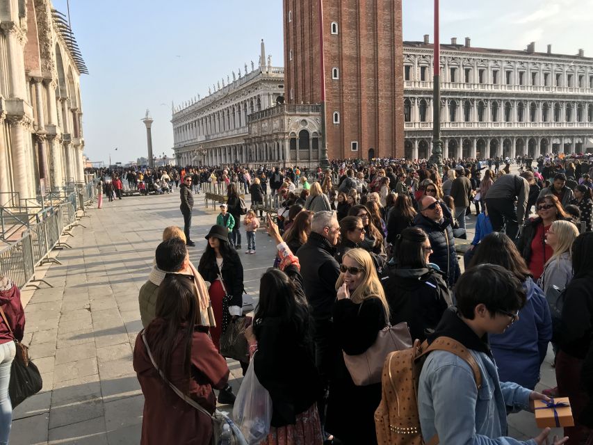 From Lake Garda: Full-Day Guided Group Tour of Venice - The lagoon transfer: private boat ride and Giudecca Canal views