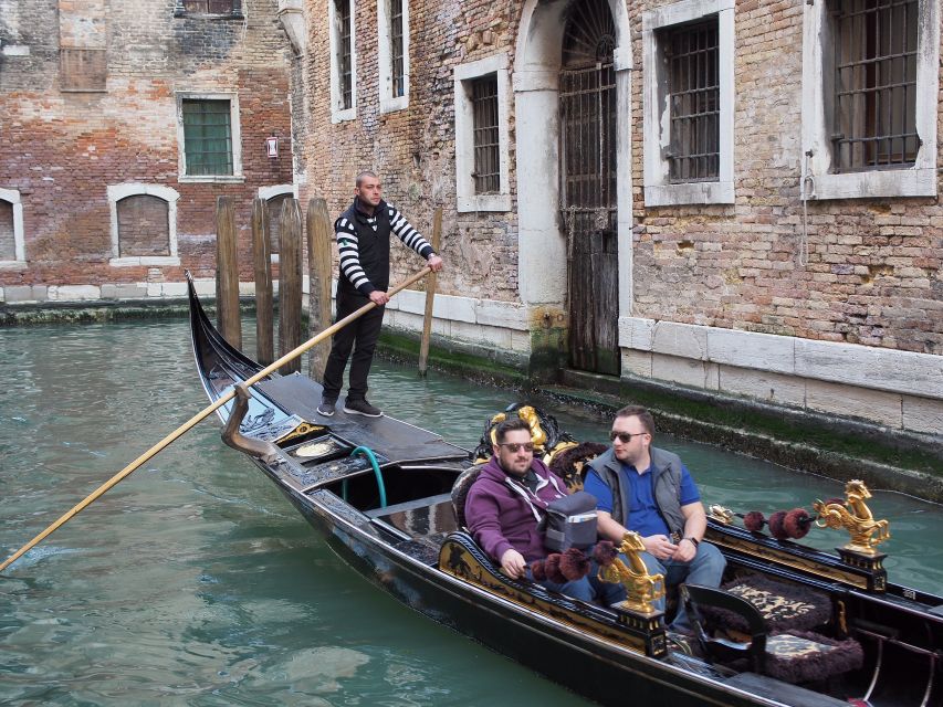 From Lake Garda: Full-Day Guided Group Tour of Venice - The 3.5 hours of Venice on your own: what to do with real time