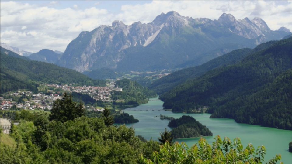 From Venice: Dolomites, Lake Misurina, and Cortina Day Trip - Lake Misurina: Where the Tour Gives You Real Time