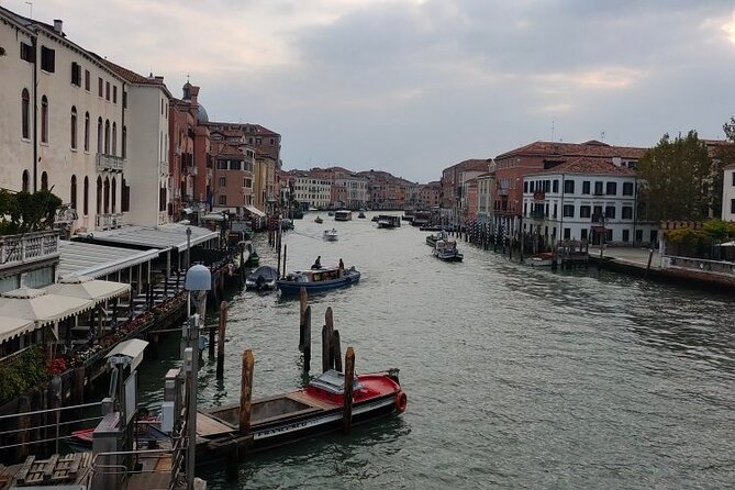 Full-Day Venice to Padua Burchiello Brenta Riviera Boat Cruise - Stop 3: Museo Nazionale di Villa Pisani, Where Size Signals Status