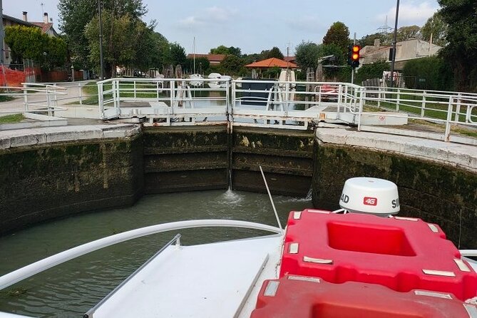 Full-Day Venice to Padua Burchiello Brenta Riviera Boat Cruise - The Oriago Village Stop: A Small Pause from the Villa Life