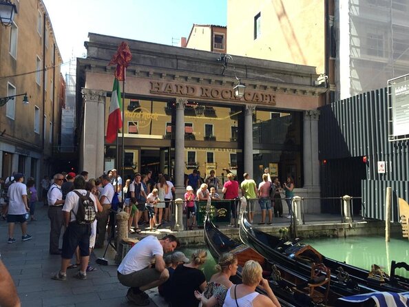 Hard Rock Cafe Venice with Set Lunch or Dinner - Where This Hard Rock Fits in Venice (And Why It’s Worth Your Time)
