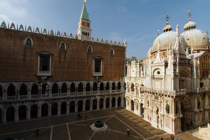 Legendary Venice: Doge's Palace, St Mark's & VIP Terrace Access - The Bridge of Sighs and New Prisons: the emotional ending
