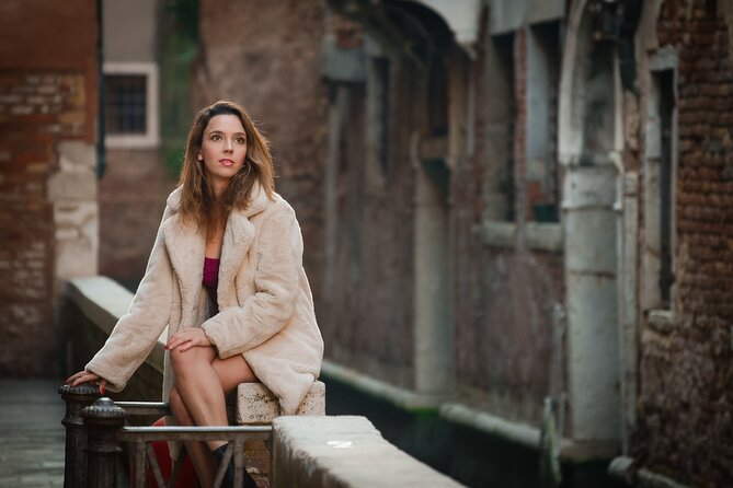 Luxurious Photoshoot in Venice - What you get back: 45 edited photos and typical turnaround