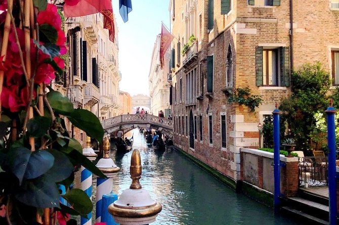Morning Walking Tour of Venice with Gondola Ride - Santa Maria della Salute: the plague vow you’ll remember