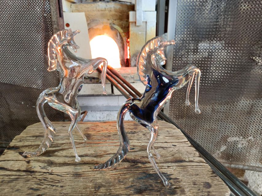 Murano: Glass Blowing Demonstration and Artistic Glass Gift - Who should book this Murano demo (and who might skip it)