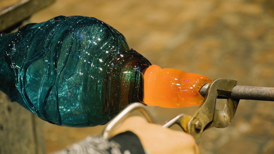 Murano: Glass Blowing Demonstration with Optional Drinks - Timing and Day Plan: Morning or Afternoon