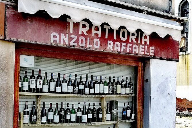 Off the Beaten Path Walk in Venice - Dorsoduro and the Giudecca side: why this route feels local