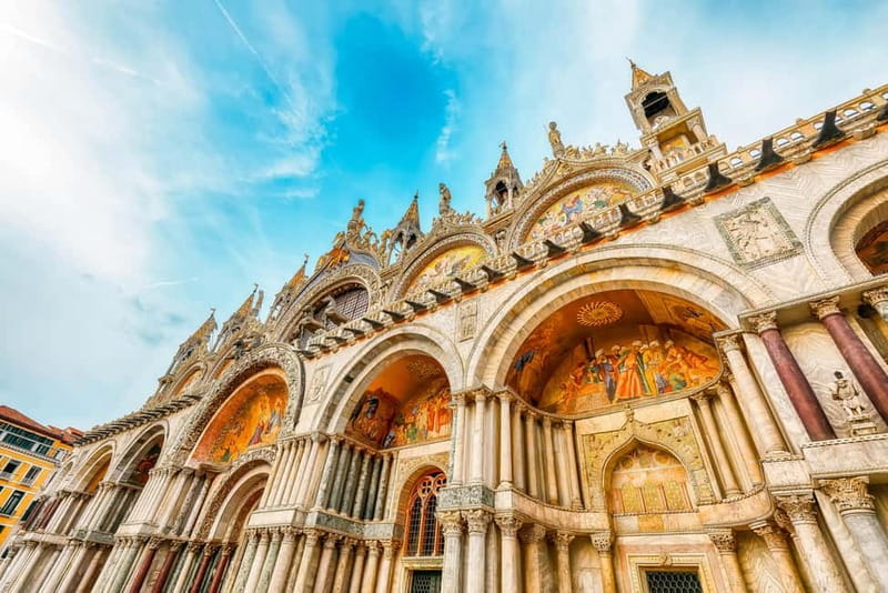 Priority Access St. Mark's Basilica Tour with Terrace Option - Terrace time at Loggia dei Cavalli: the Venice photo moment