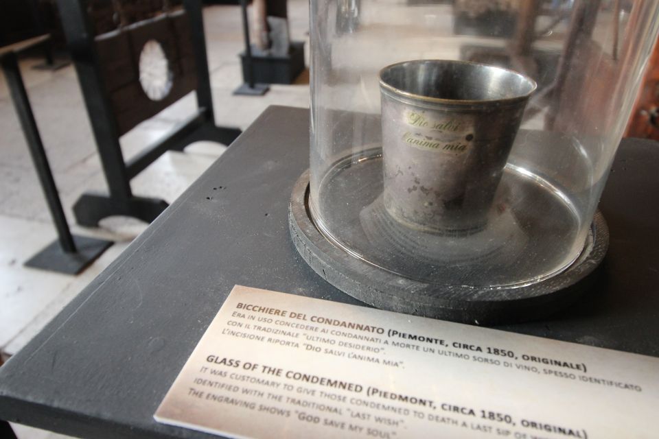Prisons' Palace: Maleficia, Inquistion torture tools - The Women Accused of Witchcraft: A Cell That Changes the Mood