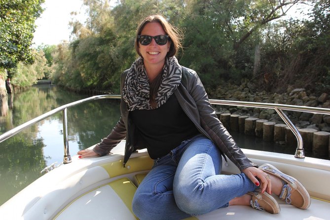 Private Boat Tour to Murano, Burano and Torcello - Stop 1: Burano’s colors and quick island wandering