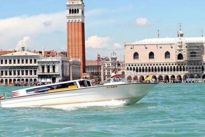 Private Departure Transfer from Venice to Marco Polo Airport - Getting the Meeting Point Right at Your Venice Hotel Dock