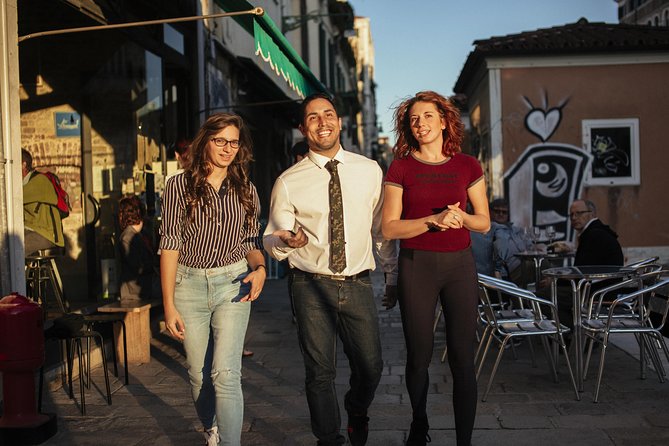 Private Drinks & Bites in Cannaregio Tour - Ponte de Chiodo: A Bridge With a Quirky Detail