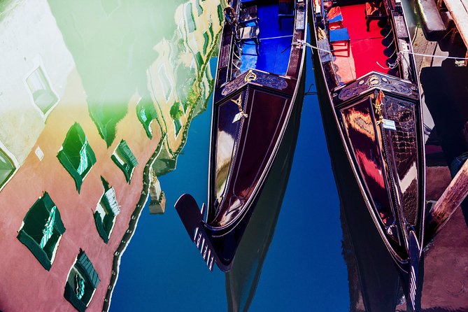 Private Gondola Ride in Venice - Entering the Ride: Where You Meet and Why It Matters