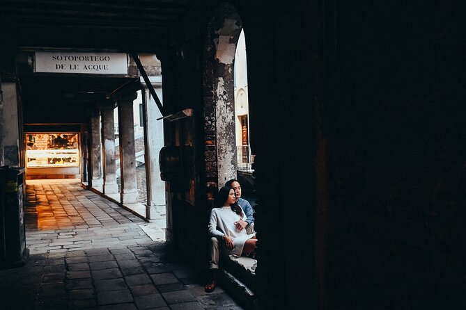 Private Photo Shoot in Venice with Gondola Ride Included - Teatro La Fenice and the Canal Grande setup