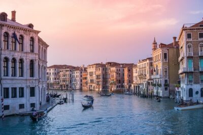 Private Secret Venice Tour; Rialto Market, San Polo & Food and Wine tasting - Rialto Bridge Secrets: A Free View With Paid-Attractions Context