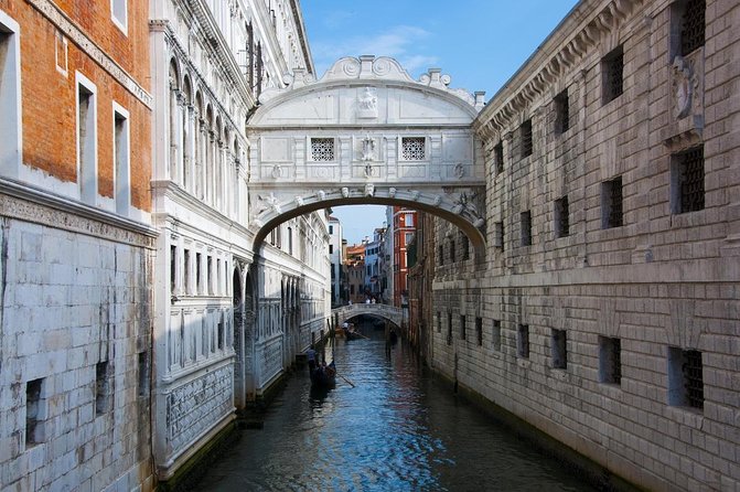Professional Photographer in Venice, Italy - City-Center Stops: What Makes Each Part of the Walk Worth It