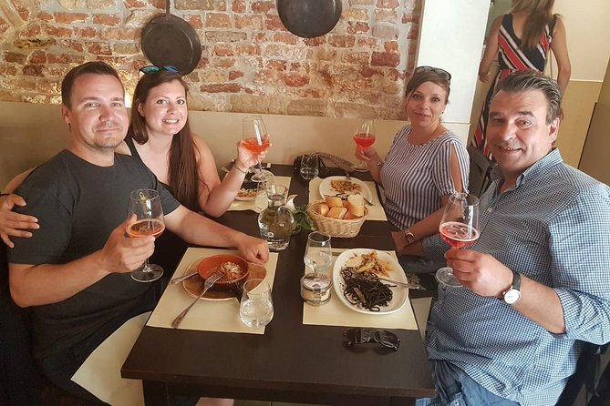 Rialto Market Food and Wine Lunchtime Tour of Venice - Wine Pairings, Guide Energy, and Group Size (Max 14)