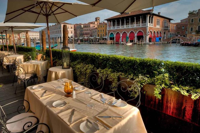 Rialto Market Food and Wine Lunchtime Tour of Venice - Mercati di Rialto Stop: Where Your Tasting Starts to Make Sense