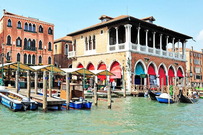 Rialto Market Food Tour: Wine Tasting and Sightseeing in Venice - Where you’ll meet and how to avoid first-minute stress