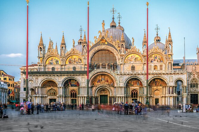 Skip-the-Line: Doge's Palace & St. Mark's Basilica Fully Guided Tour - The prison and Bridge of Sighs angle (what to look for)