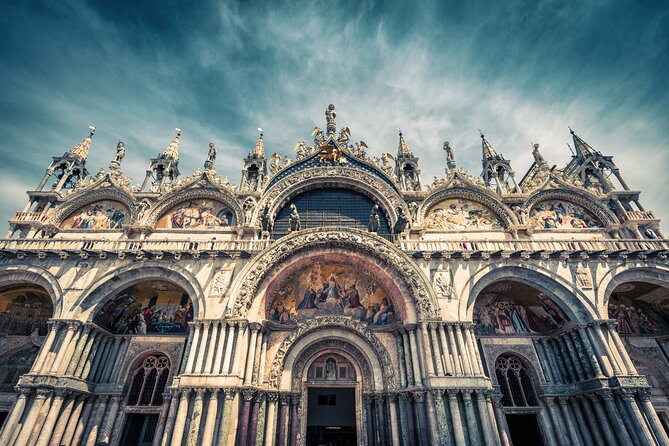Skip-the-Line: Doge's Palace & St. Mark's Basilica Fully Guided Tour - St. Mark’s Square first: quick context before the basilica