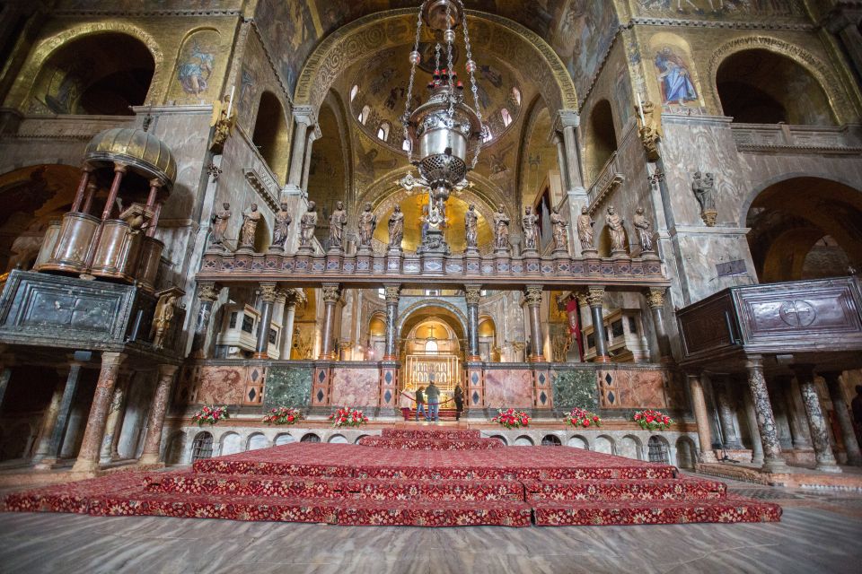 Skip the Line: St. Mark's Basilica Guided Tour - Museum Stops and the Horses: Small Details That Make the Place Feel Real