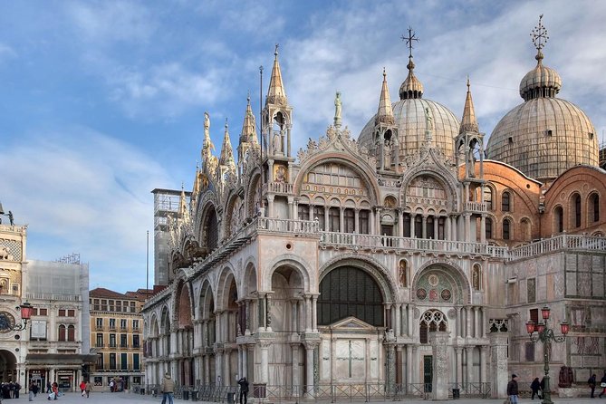 Skip the Line Venice Doge's Palace and St. Mark's Basilica Tour - Doge’s Palace in Venetian Gothic: What You’ll Actually Get Inside