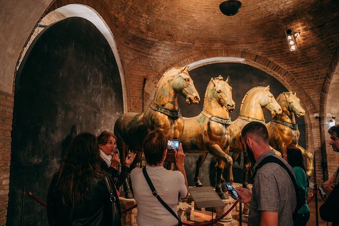 Small-group Saint Mark’s Basilica Priority Access - St. Mark’s Basilica Inside: What You’ll See in About 40 Minutes