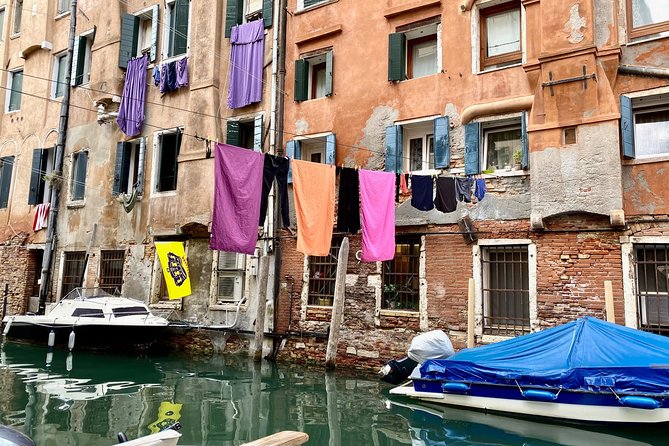 Small-Group Walking Tour of the Jewish Ghetto in Venice - Fondamenta dei Ormesini: When the Story Meets Waterfront Daily Life