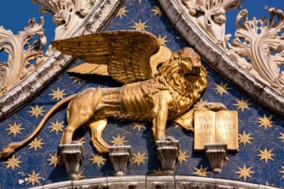 St Mark's Basilica and Doge's Palace Priority Entry Ticket - Guided tour vs audio-only: which setup fits your brain