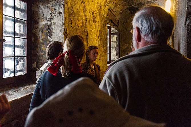 St Mark's Basilica & Doge's Palace with Secret Passages Access - The walking reality: heat, stairs, narrow corridors, and limited seating