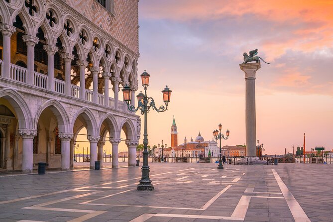 St. Mark’s Basilica Guided Tour with Venice Canals Gondola Ride - Meeting at the Clock Tower in Piazza San Marco (how to not lose time)