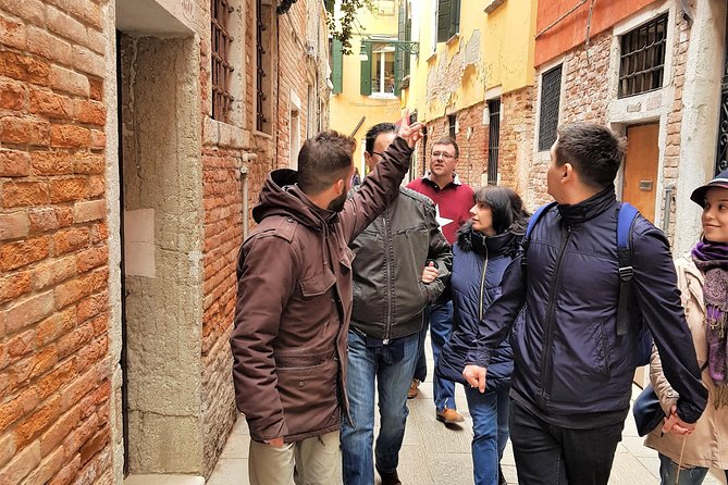 Tapas & Wines through secret Venice - Frari Church (Santa Maria Gloriosa dei Frari): quick culture with big art weight