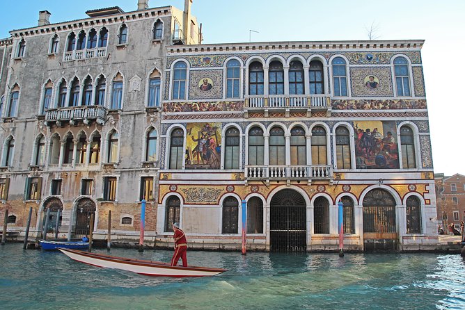 The Secrets of the Grand Canal - Special Private Boat Tour - Ponte degli Scalzi and Palazzo dei Camerlenghi: pretty bridges and darker corners