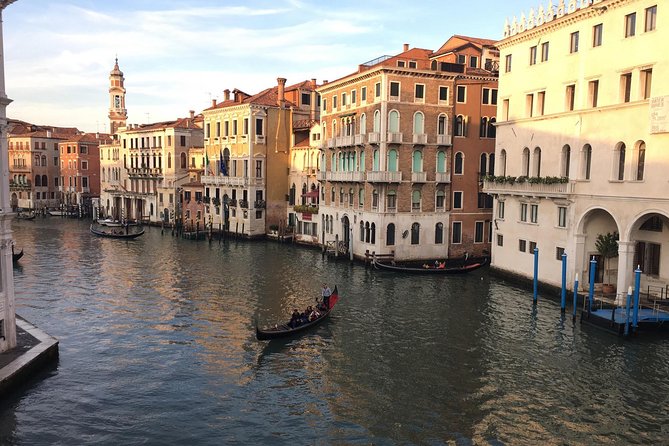Tour of The Real Hidden Venice - Crossing into the Ghetto Ebraico: where history lives in plain sight